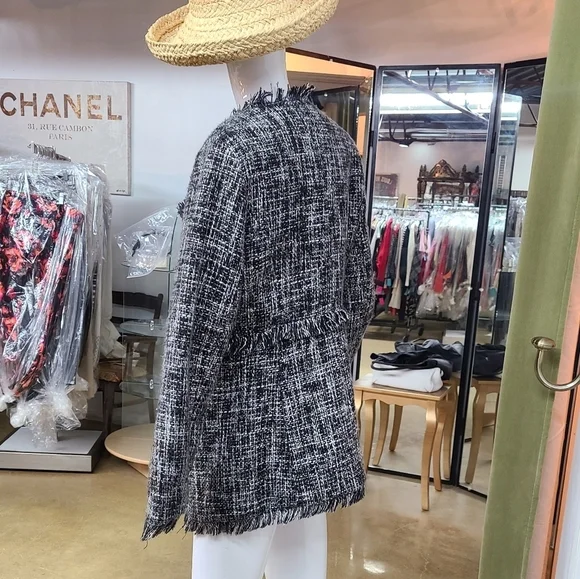 Light Tweed Blazer - Picture 8 of 12